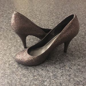 Fergalicious by Fergie “Utopia” heels, size 7.5